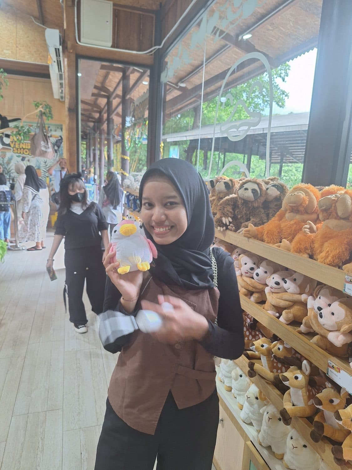 Chaldera dan boneka kecil